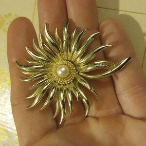 Vintage Marboux faux pearl marigold brooch, EUC